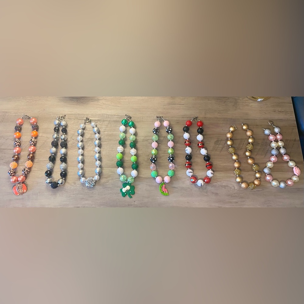 Girls bubblegum necklaces